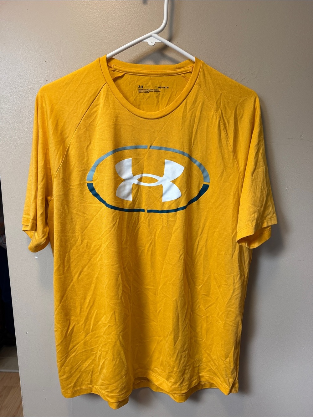 Under Armour Men’s Gold Short Sleeve Logo Tee